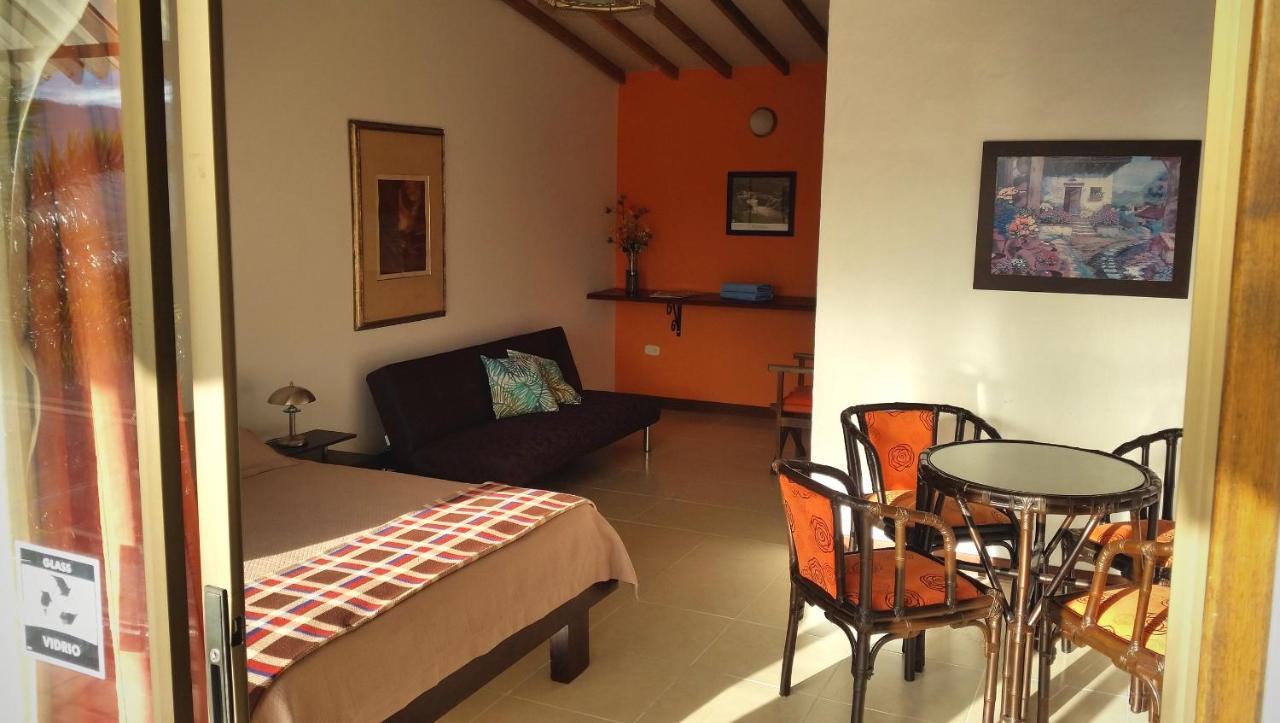 Hotel Faroazul Rnt12633 Санта-Роса-де-Кабаль Экстерьер фото